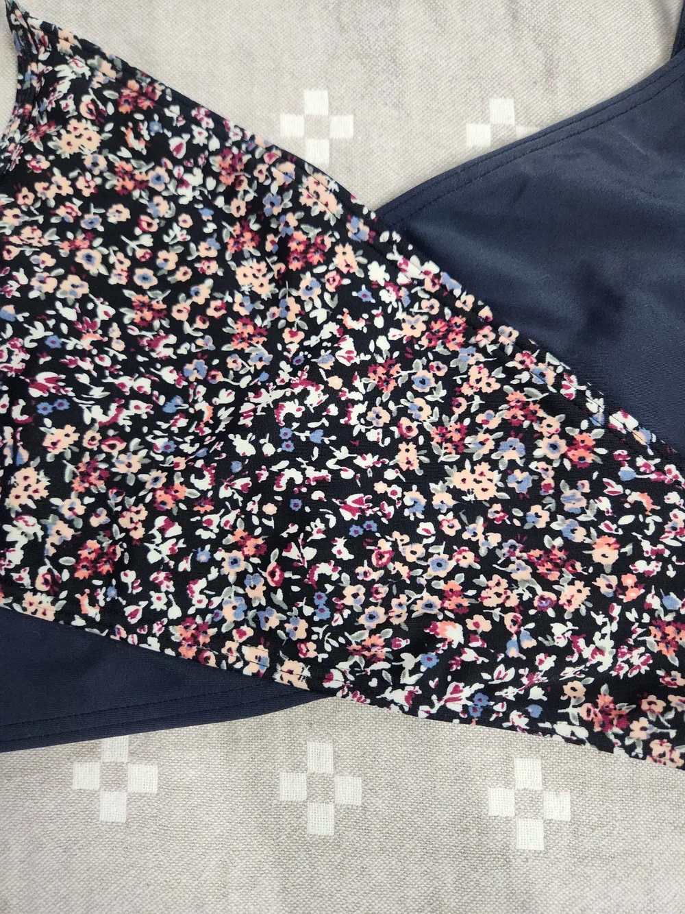 Abercrombie Floral & Navy bikini top kids 15 16